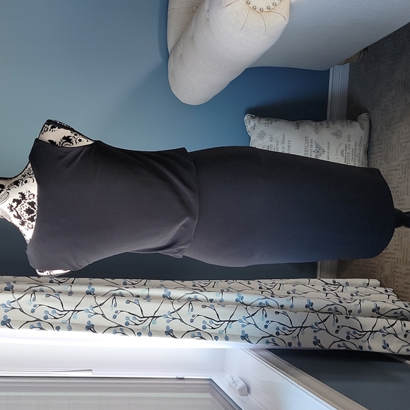 Joseph Ribkoff little black dress - Picture 5 of 9